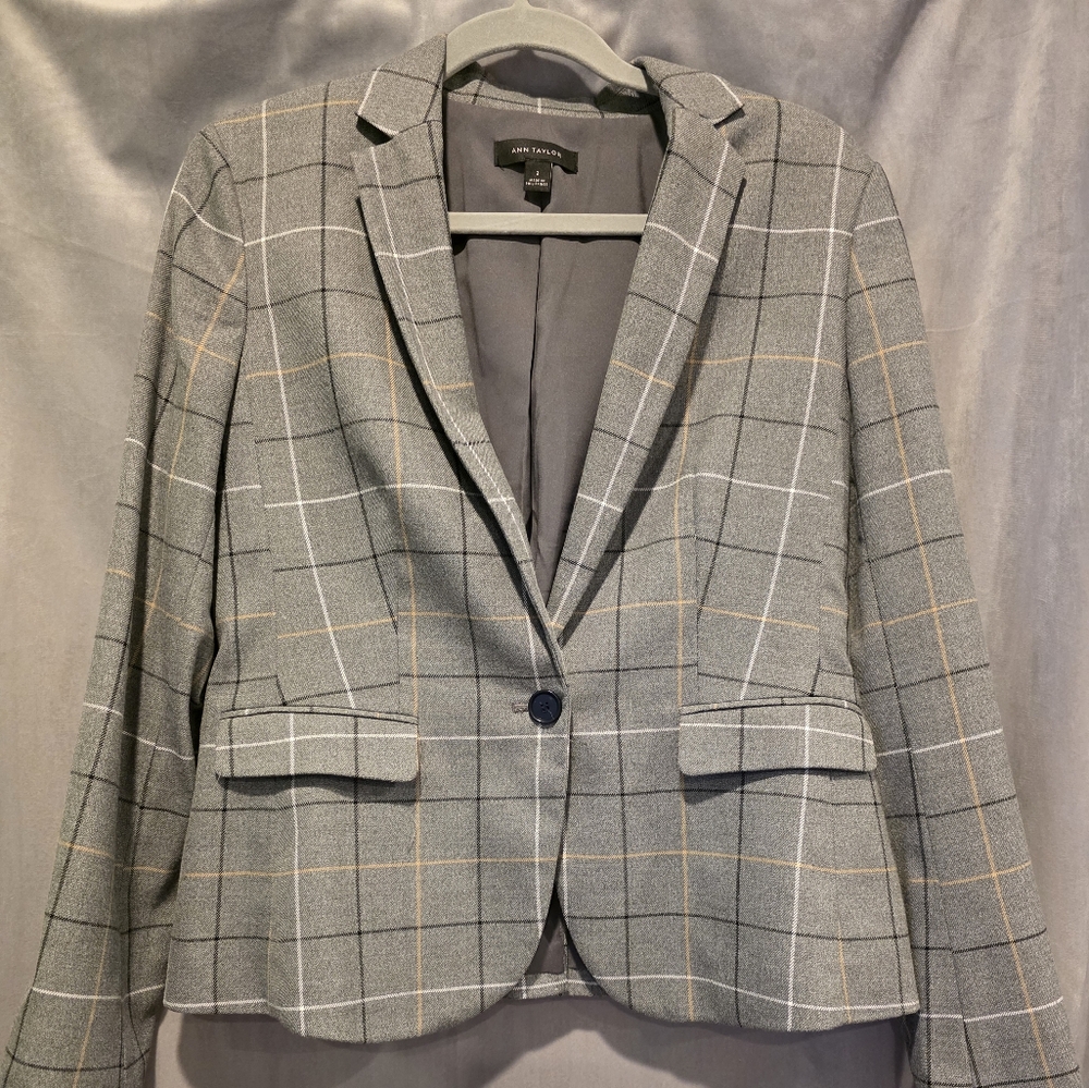 Ann Taylor Gray and White Blazer with Structured Shoulders